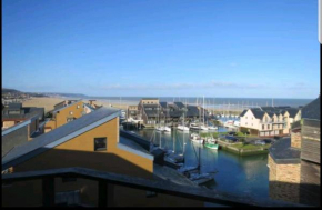 Le nid sur la mer